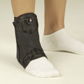 DeRoyal® Sports Orthosis Powered by The Boa® Closure System